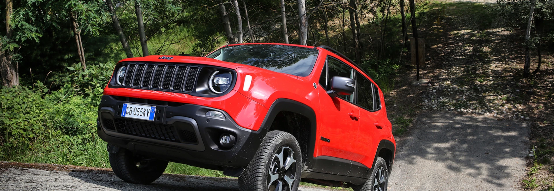 Jeep launches new Renegade 4xe plug-in hybrid as firm’s first electrified model 
